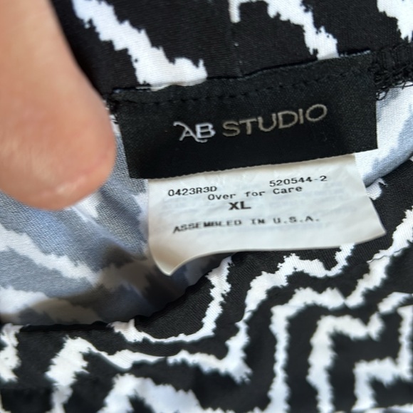 AB Studio Print Pants - Picture 2 of 3